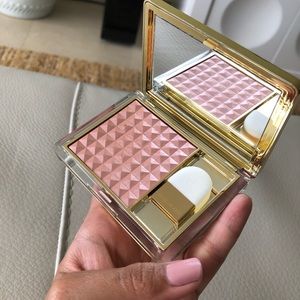 Illuminating powder by Estee Lauder